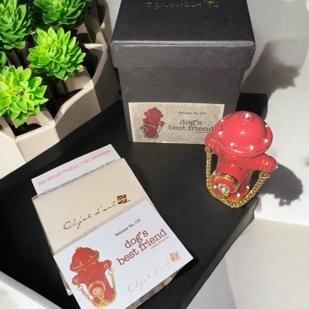 Objet D'Art #129 DOGS BEST FRIEND Fire Hydrant‎ Blinged Hinged Trinket Box
